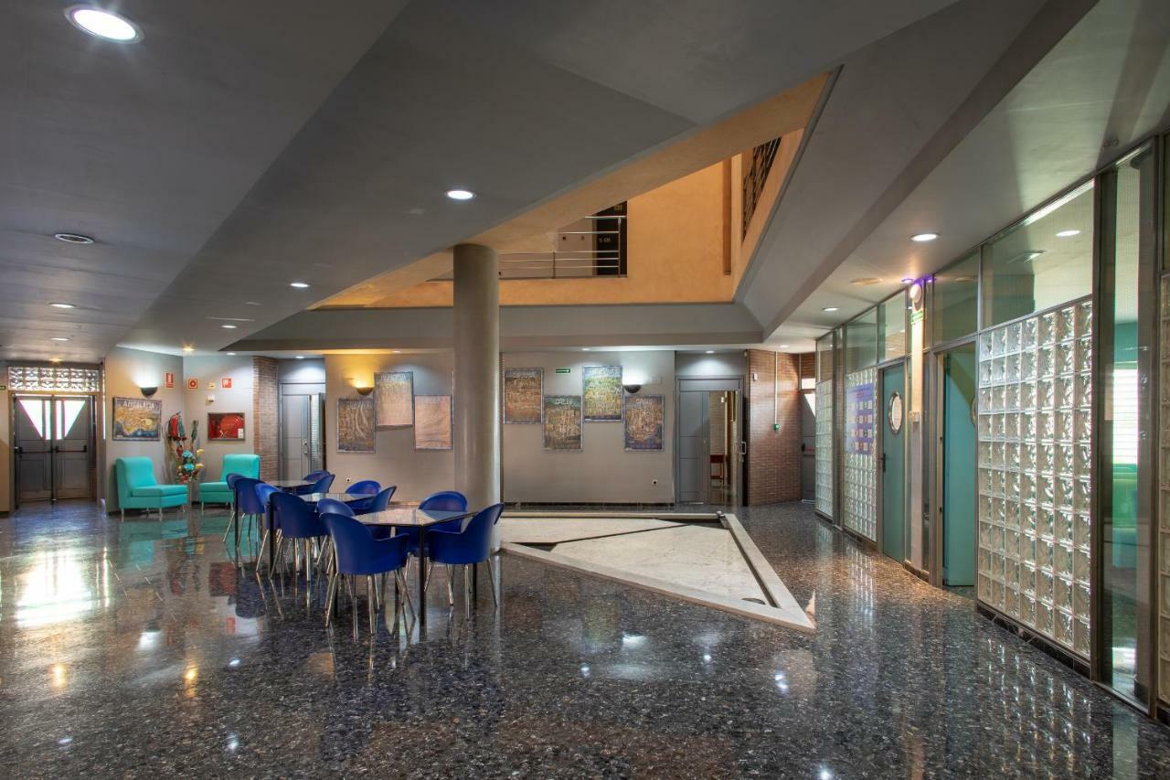 Residencia Sagrado Corazon Hotel Sevilla Buitenkant foto